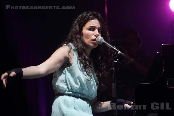 YAEL NAIM - 2011-06-24 - PARIS - Hippodrome de Longchamp - Yael Naim